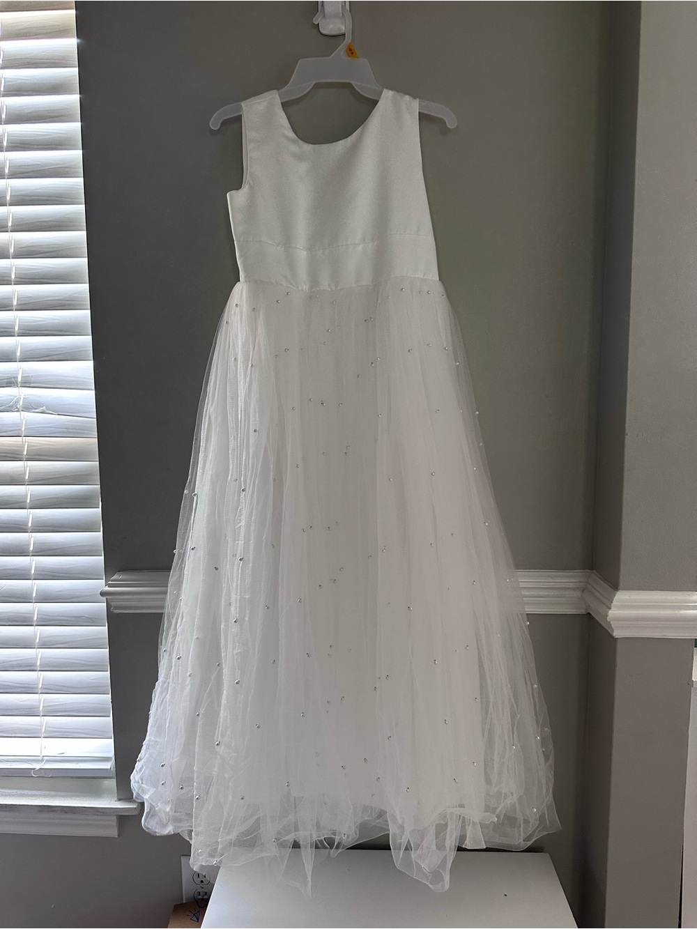 Classic White Girls' Formal Tulle Gown with Sparkle